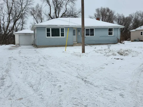 $115,000 | 203 Central Avenue, Russell, MN 56169
