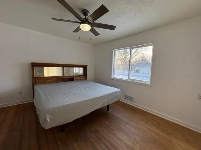 $115,000 | 203 Central Avenue, Russell, MN 56169