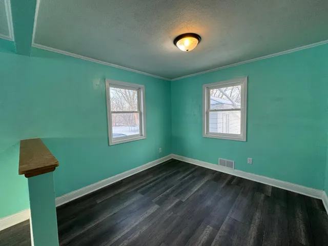 $115,000 | 203 Central Avenue, Russell, MN 56169