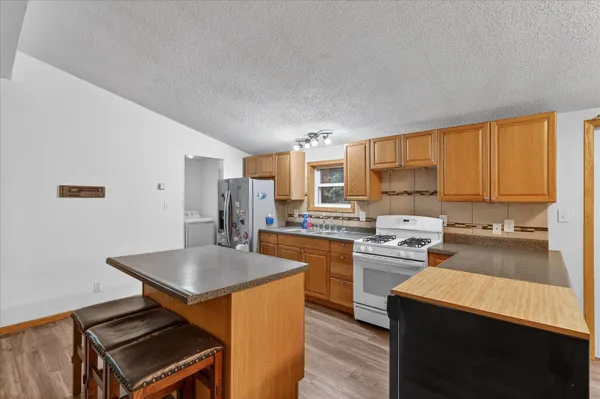 $185,000 | 9300 East Hillis Road, Vestaburg, MI 48891