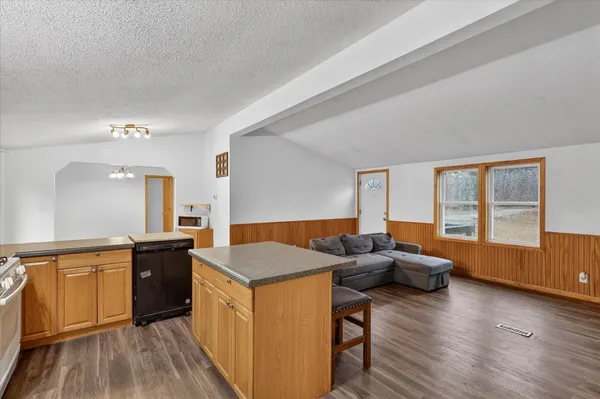 $185,000 | 9300 East Hillis Road, Vestaburg, MI 48891