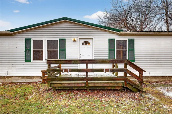 $185,000 | 9300 East Hillis Road, Vestaburg, MI 48891