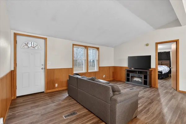 $185,000 | 9300 East Hillis Road, Vestaburg, MI 48891