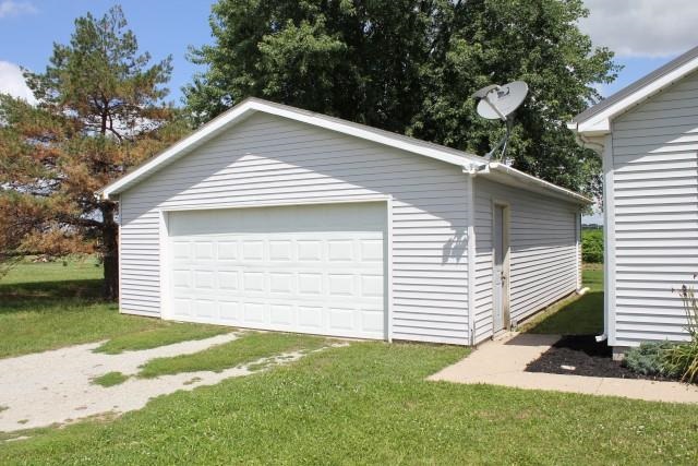 2300 East 8 Square Road Warsaw, IN 46582 - Photo 23 of 26