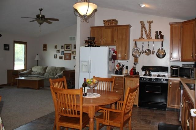 2300 East 8 Square Road Warsaw, IN 46582 - Photo 4 of 26