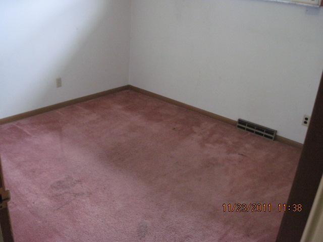1727 Woodcrest Road Columbus, OH 43232 - Photo 6 of 15 Gallery Image 6