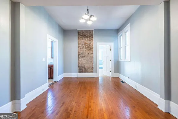 a view of entryway with washer and dryer