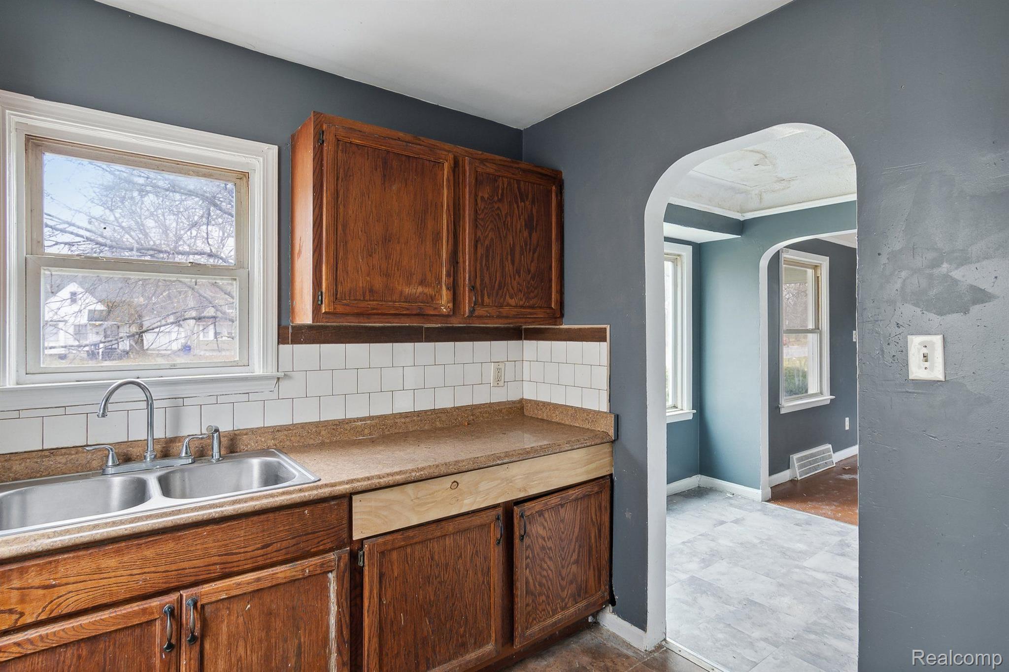 9980 Evergreen Road Detroit, MI 48228 - Photo 7 of 17 Gallery Image 7