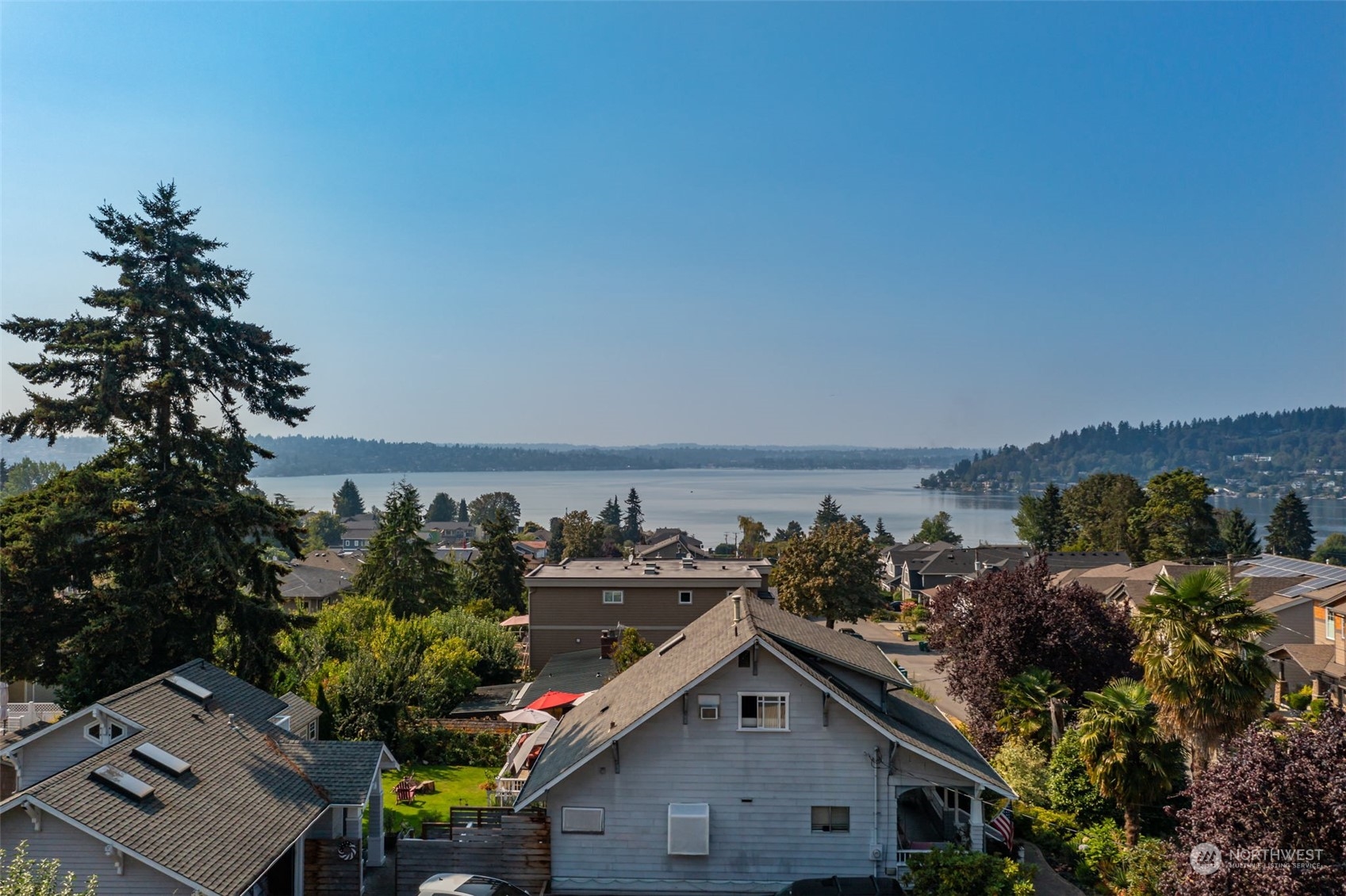 1213 North 33rd Street Renton, WA 98056 - Photo 23 of 28 an aerial view of multiple house