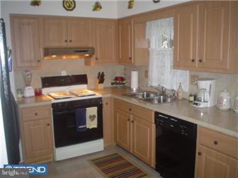 874 Woodlane Road Mount Holly, NJ 08060 - Photo 2 of 9 Gallery Image 2