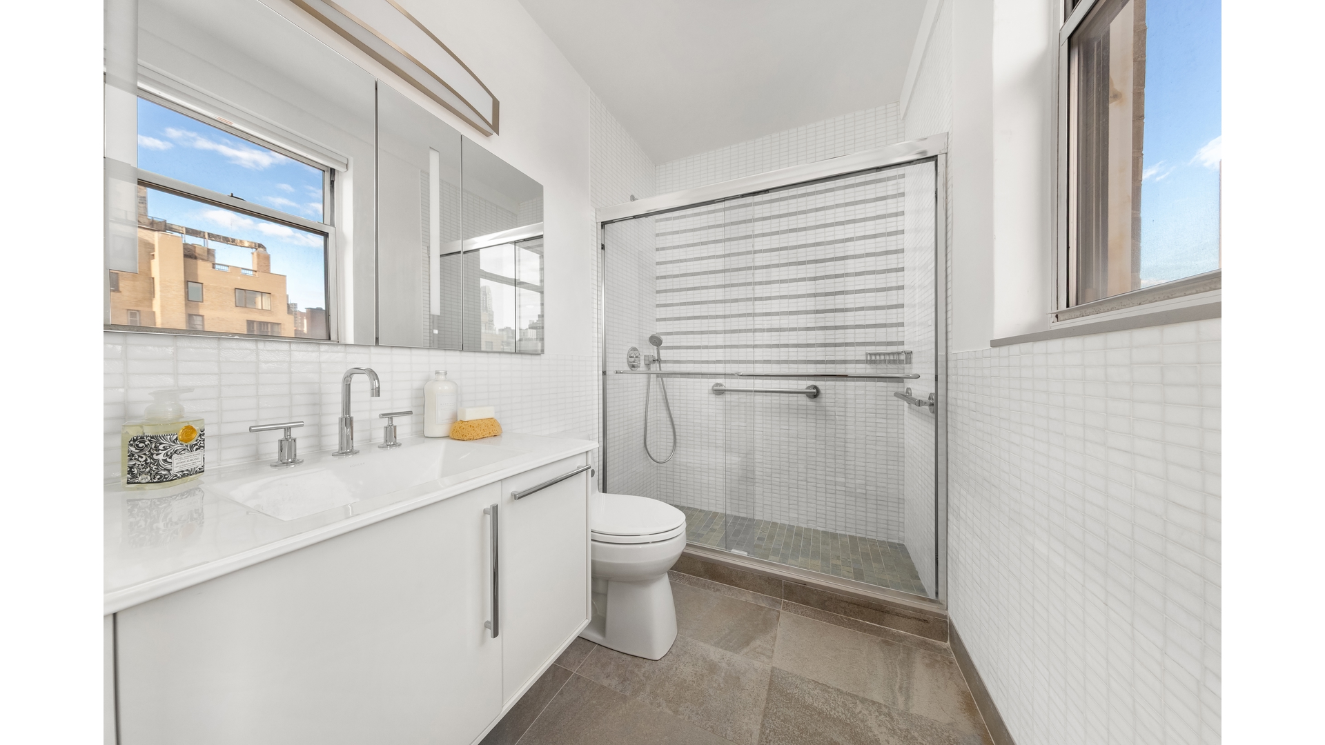 930 5th Avenue, Unit 14F Manhattan, NY 10021 - Photo 8 of 13