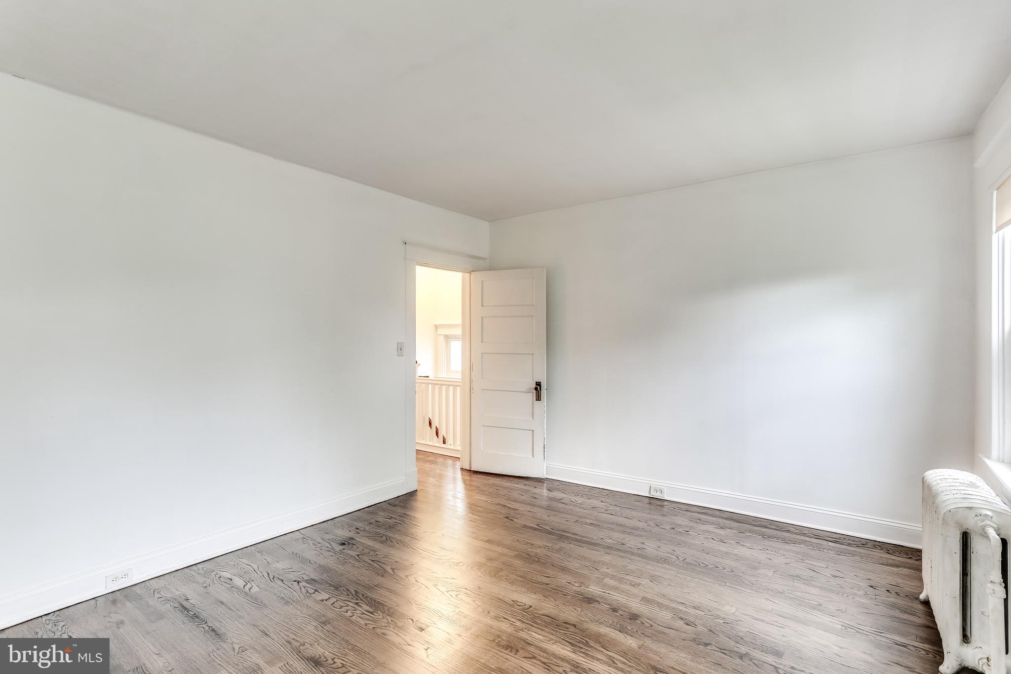618 Orpington Road Baltimore, MD 21229 - Photo 22 of 35 BEDROOM 1