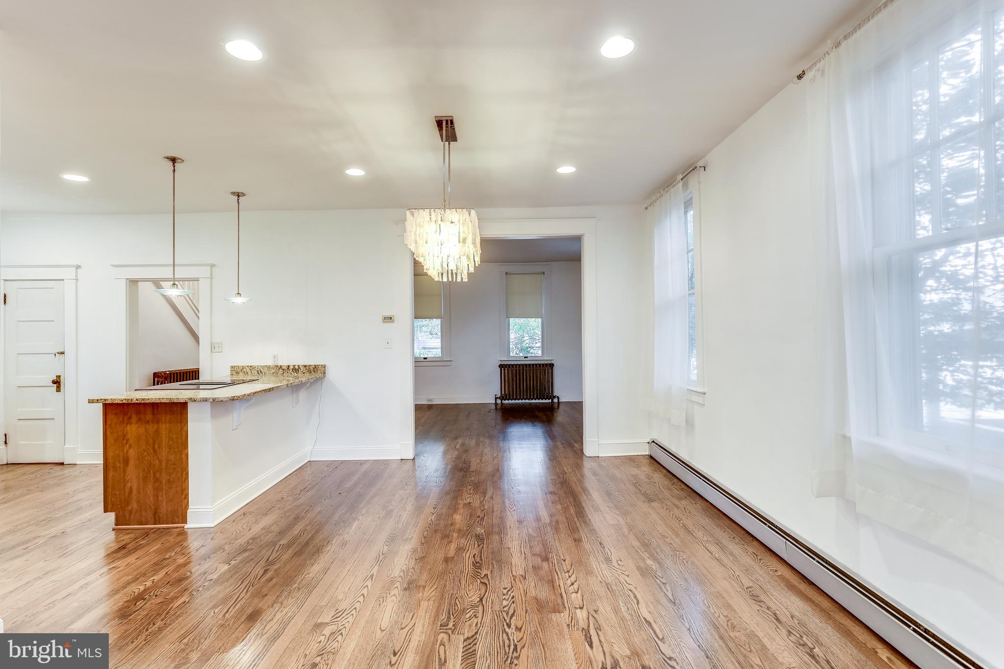618 Orpington Road Baltimore, MD 21229 - Photo 10 of 35 DINING ROOM
