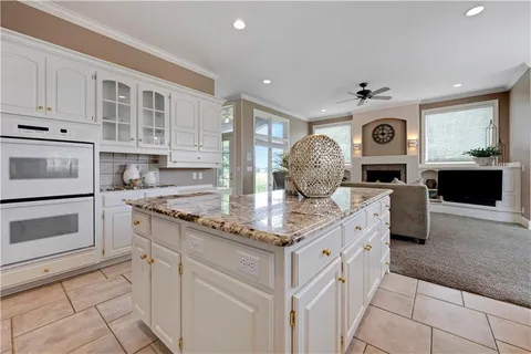 $1,195,000 | 16890 Meadow Lane, Loch Lloyd, MO 64012