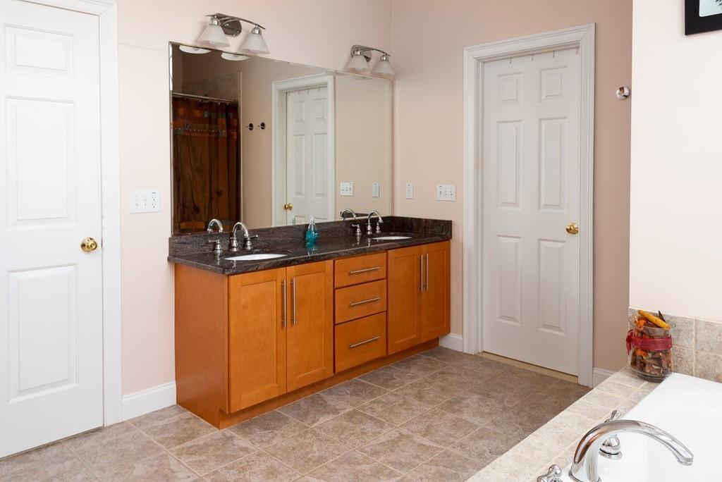 37 Cavanaugh Road Framingham, MA 01701 - Photo 19 of 33 Gallery Image 19