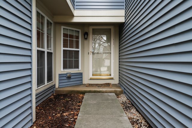 706 Bent Ridge Lane Elgin, IL 60120 - Photo 3 of 32