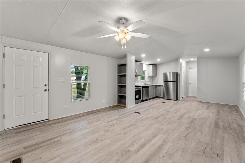367 Box Road Gun Barrel City, TX 75156 - Photo 5 of 25 a view of a kitchen with a sink and a window