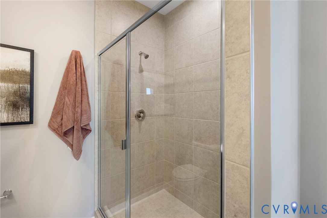 5340 Good Lndg Road, Unit 103 Glen Allen, VA 23059 - Photo 15 of 29 a bathroom with a shower and a sink