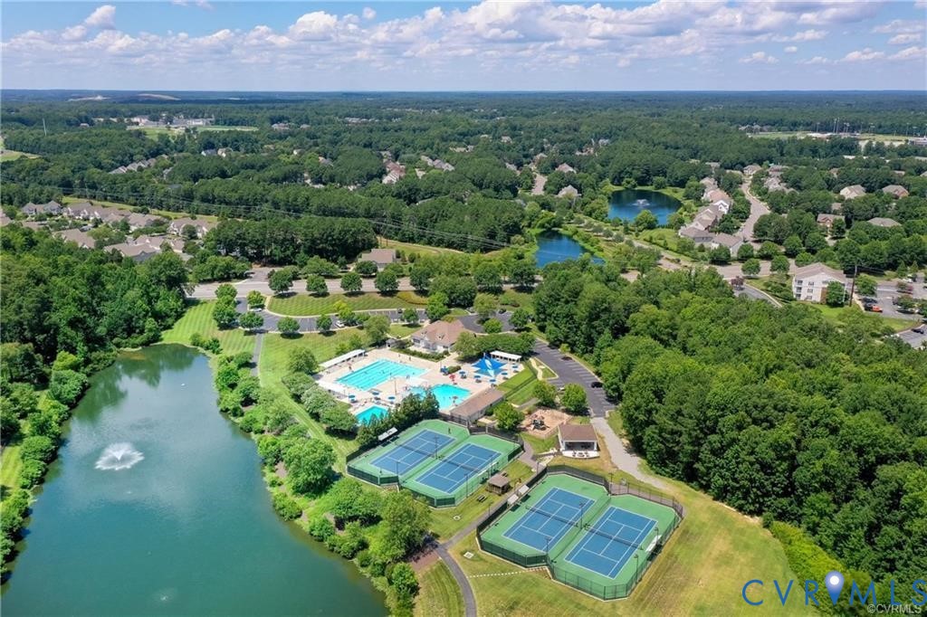 5340 Good Lndg Road, Unit 103 Glen Allen, VA 23059 - Photo 23 of 29 an aerial view of a house with a garden