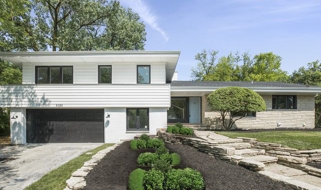 $810,000 | 1101 Oak Ridge Drive, Glencoe, IL 60022