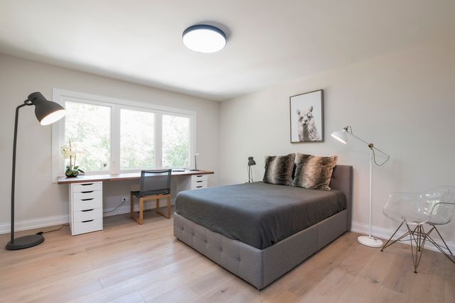 $810,000 | 1101 Oak Ridge Drive, Glencoe, IL 60022