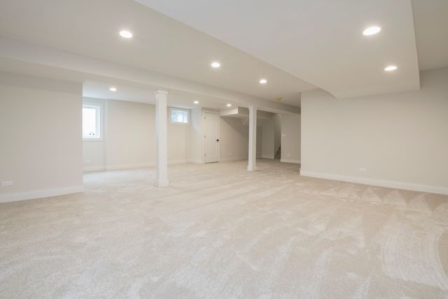 $810,000 | 1101 Oak Ridge Drive, Glencoe, IL 60022