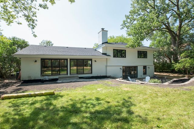 $810,000 | 1101 Oak Ridge Drive, Glencoe, IL 60022