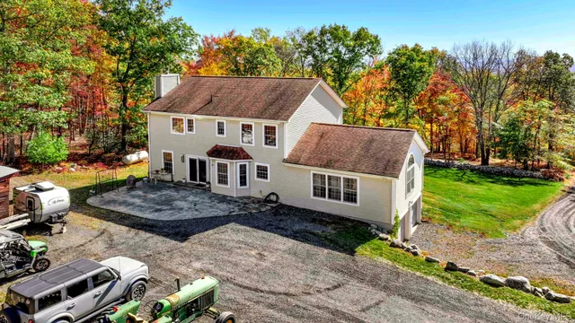 $769,000 | 557 Oregon Trail, Pine Bush, NY 12566