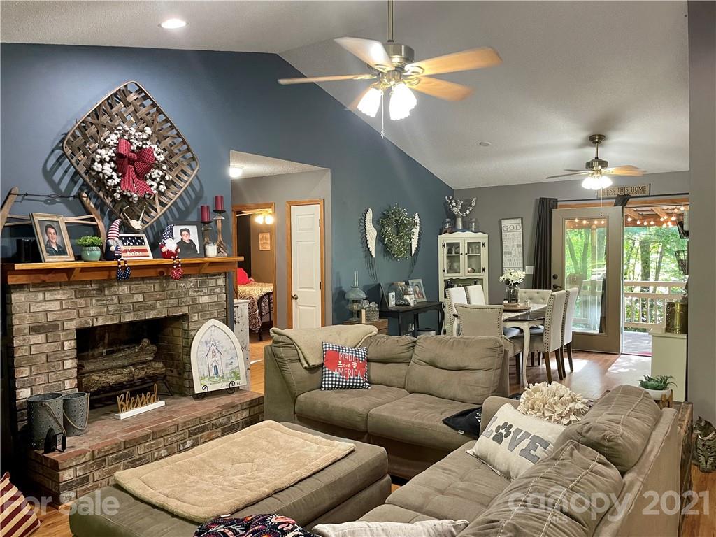 514 Uplands Road Brevard, NC 28712 - Photo 10 of 36 Gallery Image 10