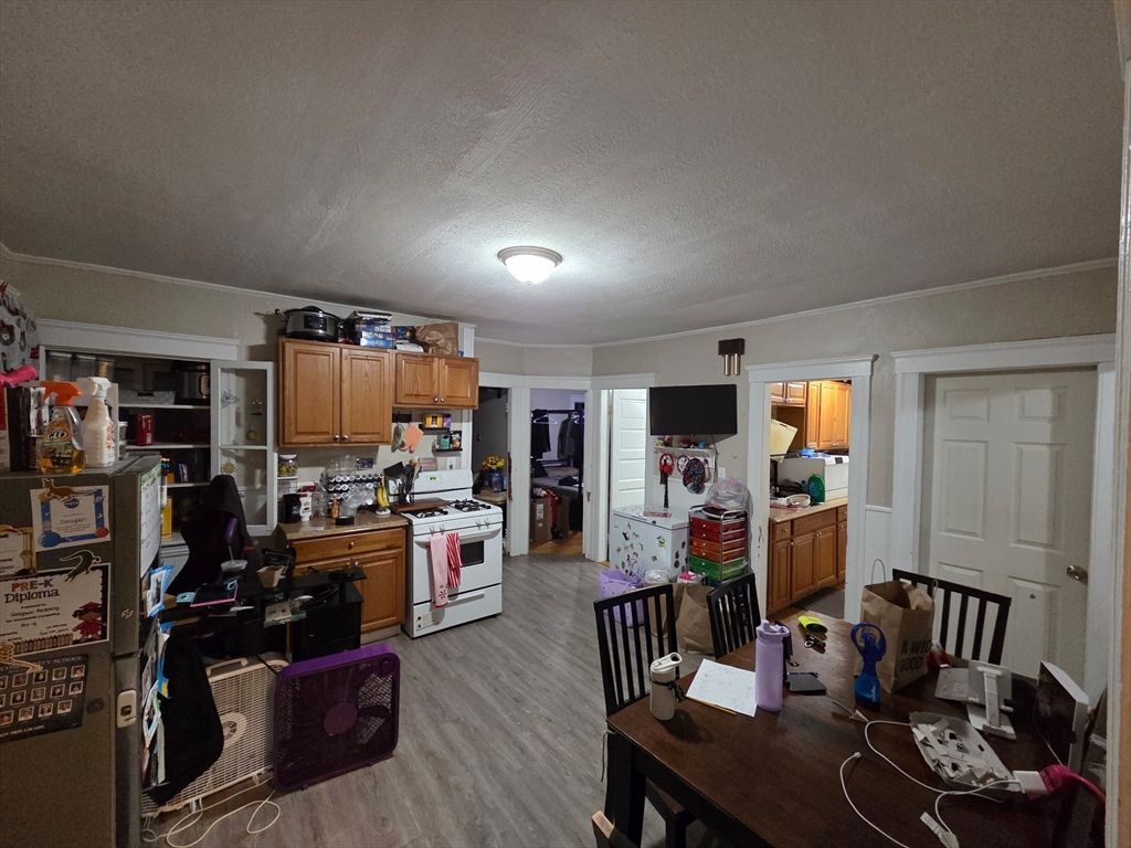 76 Townsend Street, Unit 3 Worcester, MA 01609 - Photo 3 of 4 Gallery Image 3