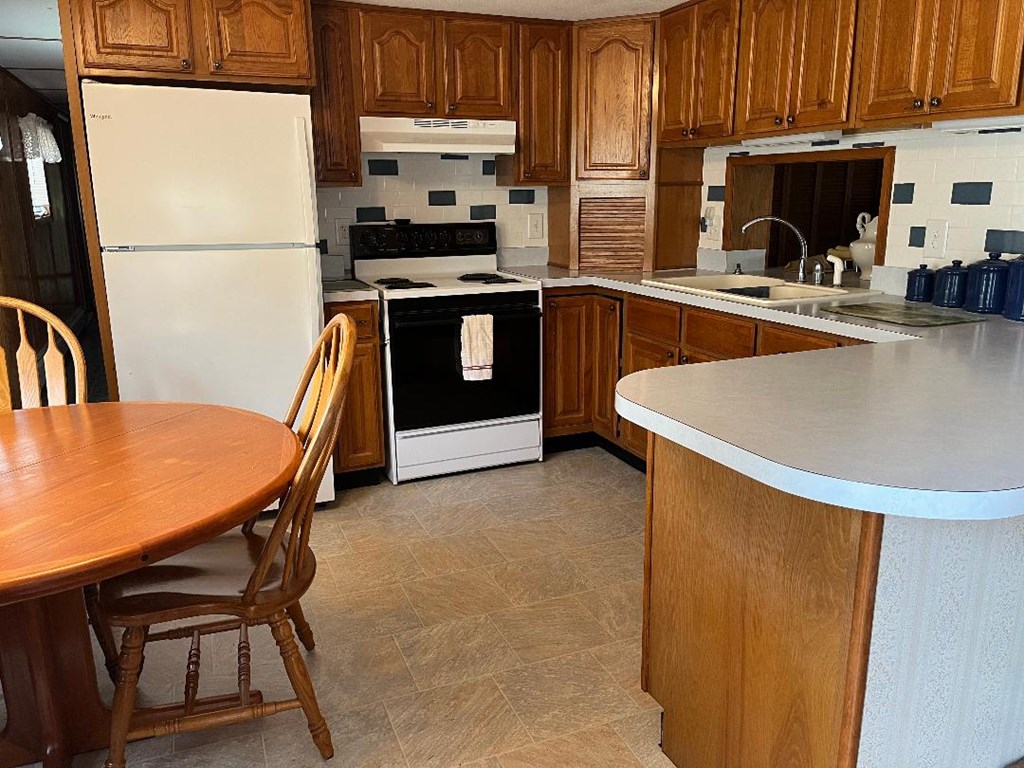 4681 Oil Creek Road Spring Creek, PA 16436 - Photo 4 of 32