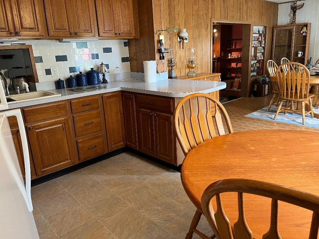 4681 Oil Creek Road Spring Creek, PA 16436 - Photo 5 of 32