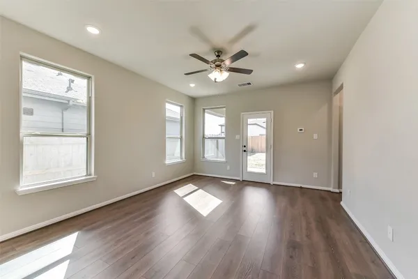 $387,989 | 4214 Red Cedar Ring Lane, Pinehurst, TX 77362