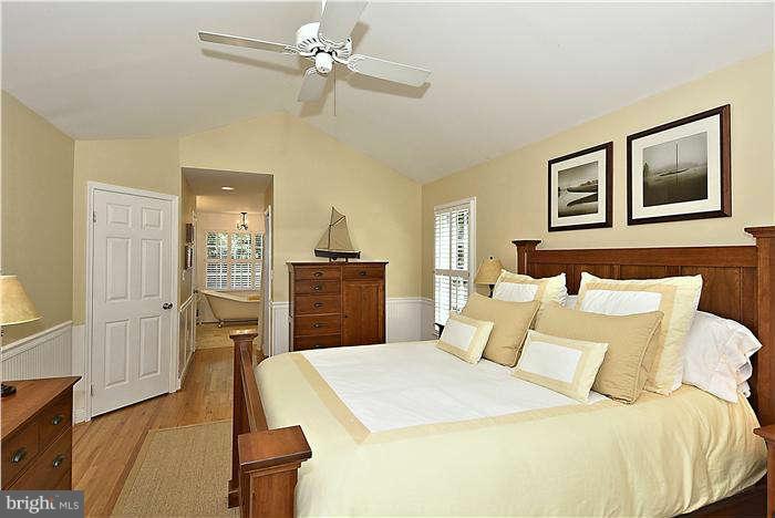 11610 Springhouse Place Reston, VA 20194 - Photo 16 of 30 Bedroom (Master)