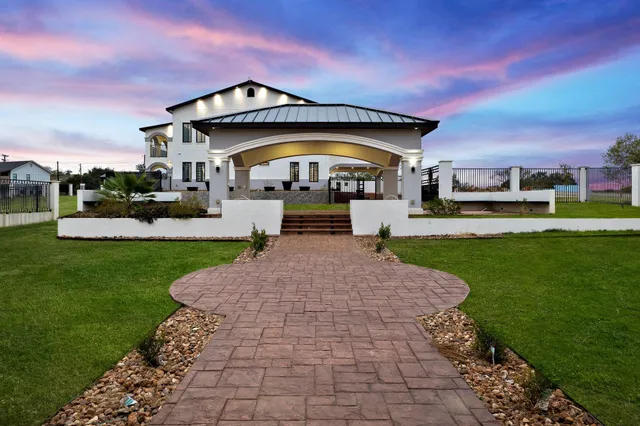 $2,499,000 | 129 Cedar Drive, Horseshoe Bay, TX 78657