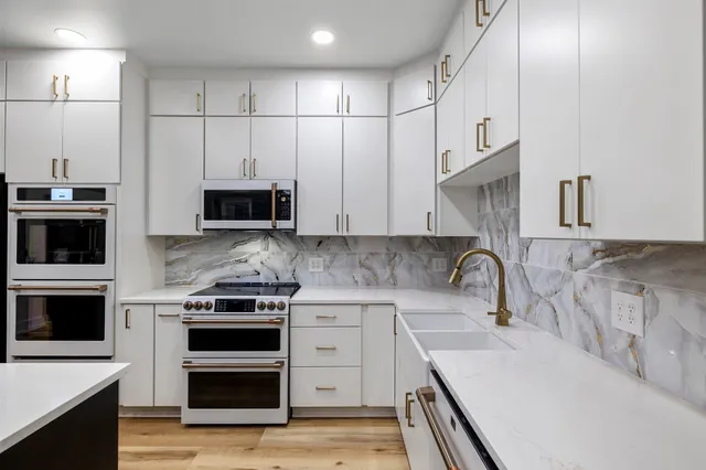 $2,499,000 | 129 Cedar Drive, Horseshoe Bay, TX 78657