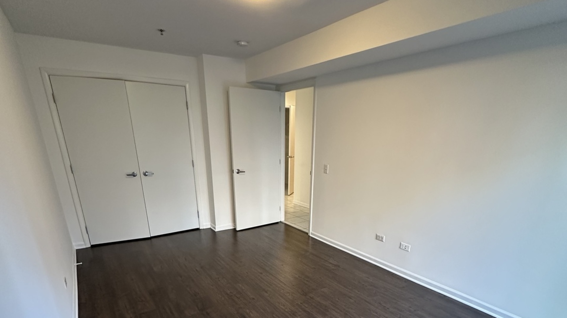 401 Kelburn Road, Unit 114 Deerfield, IL 60015 - Photo 12 of 19 Gallery Image 12
