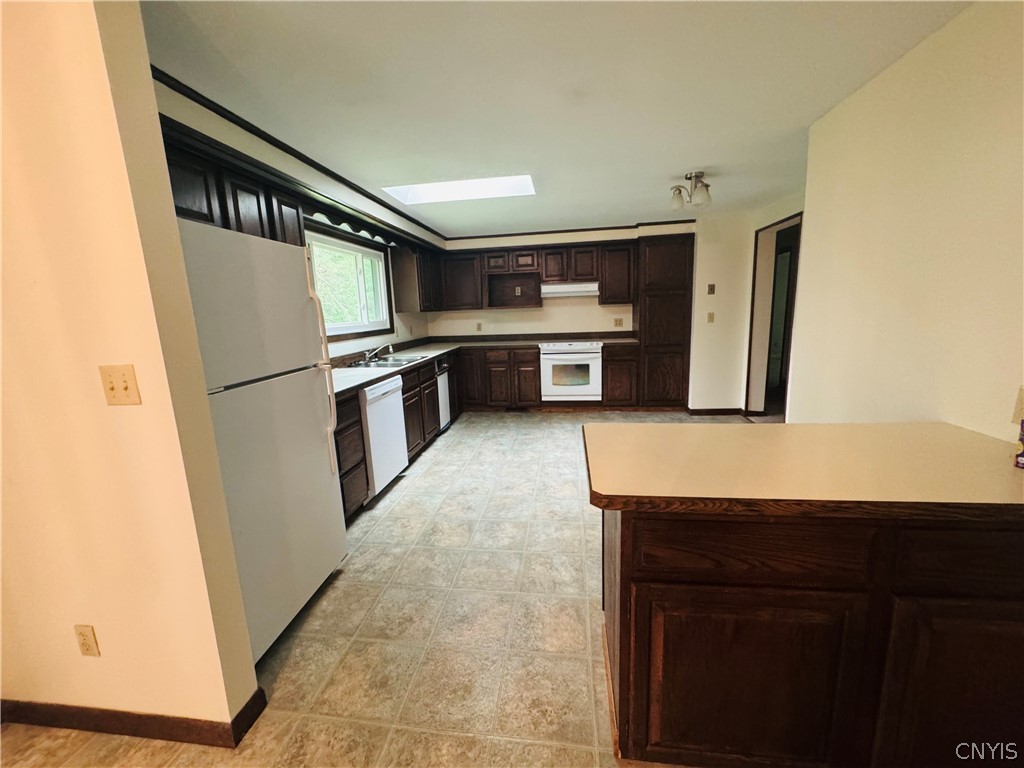 5336 Caughdenoy Road Clay, NY 13041 - Photo 6 of 26 Gallery Image 6