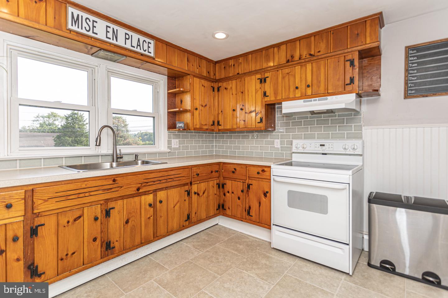654 County Line Road Telford, PA 18969 - Photo 22 of 35