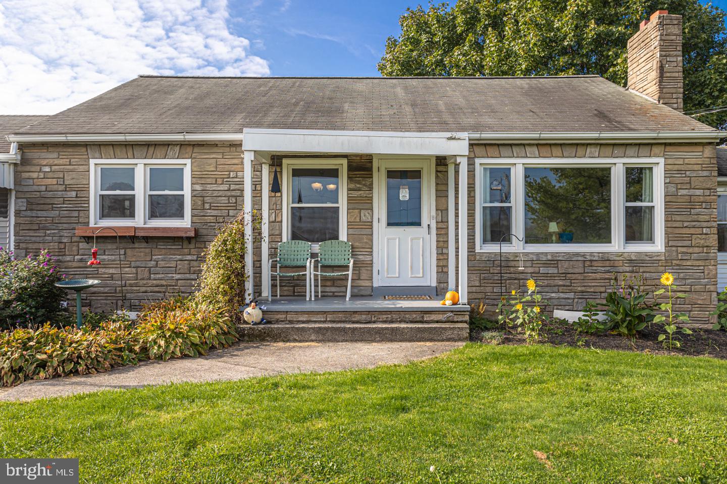 654 County Line Road Telford, PA 18969 - Photo 7 of 35