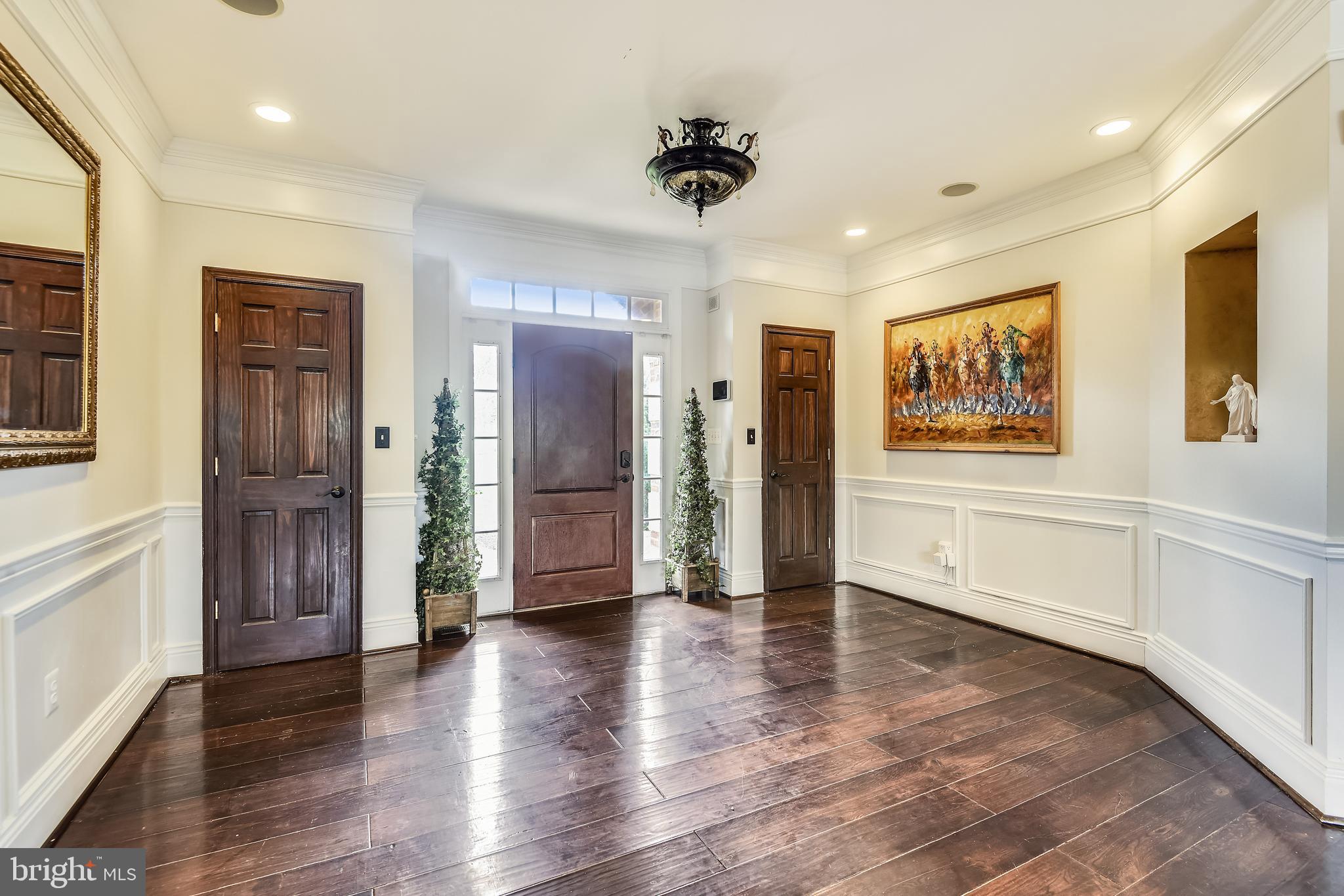 20179 Gleedsville Road Leesburg, VA 20175 - Photo 11 of 78 Entry way