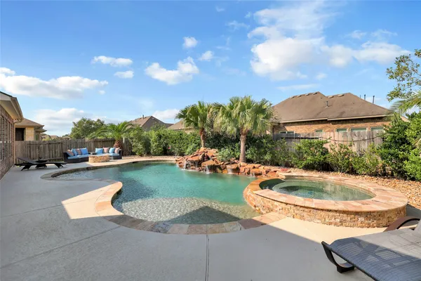 $614,900 | 12902 Arlington Meadows Lane, Tomball, TX 77377
