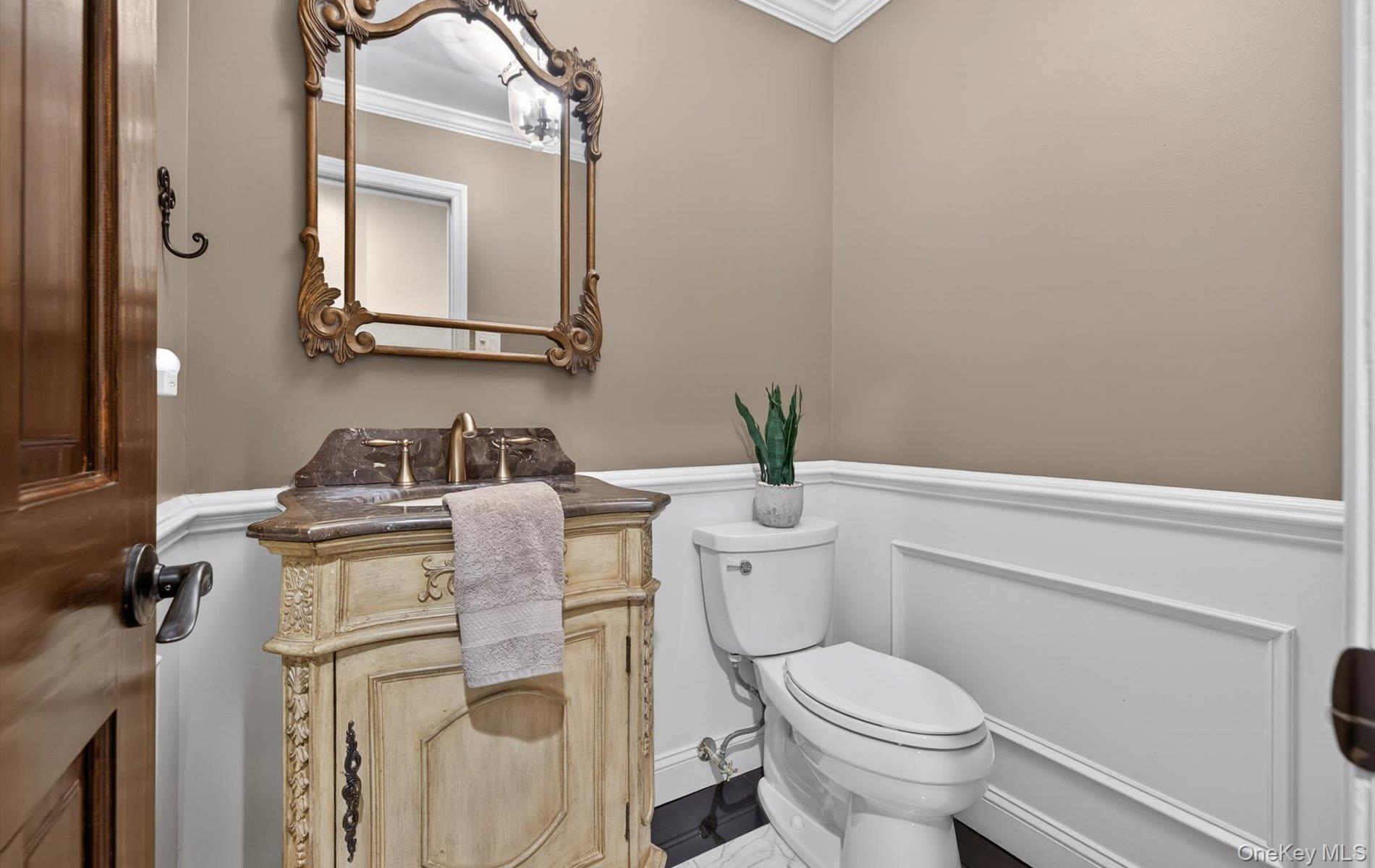 15 Tiber Road Syosset, NY 11791 - Photo 14 of 50