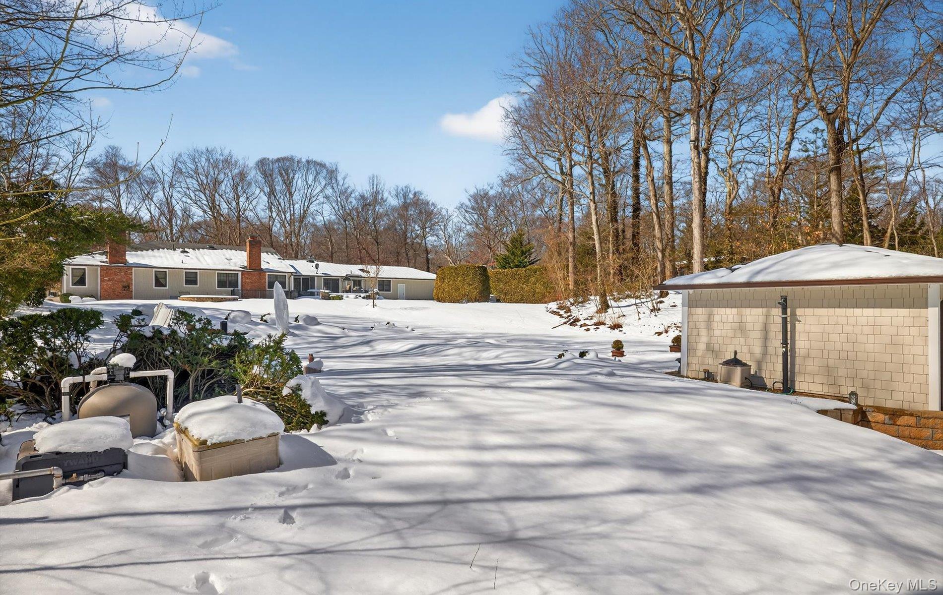 15 Tiber Road Syosset, NY 11791 - Photo 46 of 50