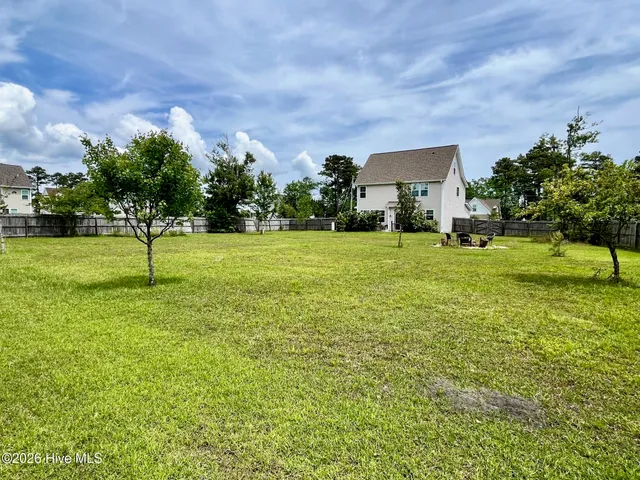 $2,100 | 157 Mardella Way, Holly Ridge, NC 28445