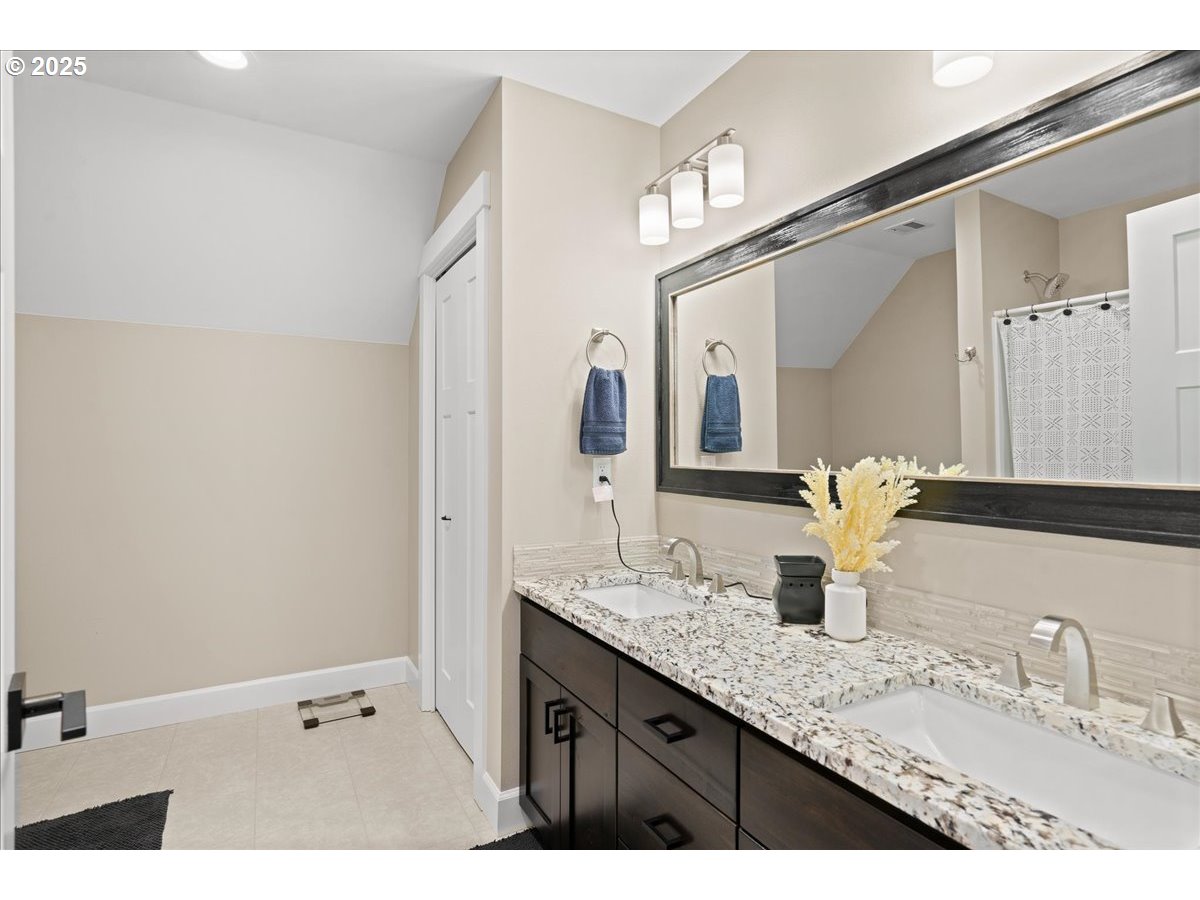 2975 D Street Hubbard, OR 97032 - Photo 21 of 33 Gallery Image 21