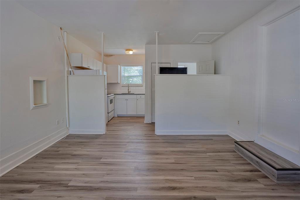 1102 Sunset Point Road Clearwater, FL 33755 - Photo 21 of 37