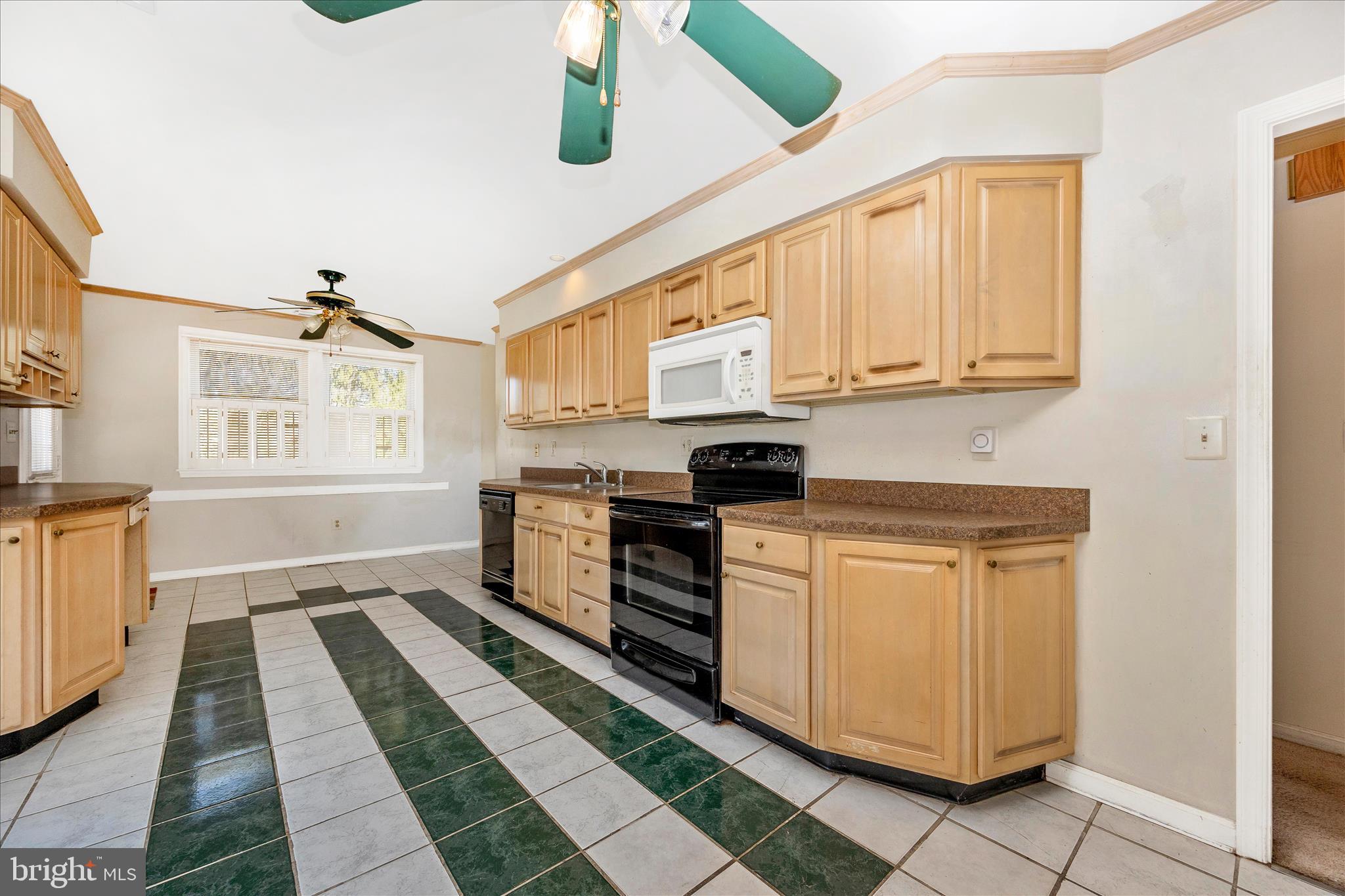 13140 Triadelphia Road Ellicott City, MD 21042 - Photo 17 of 51 Kitchen