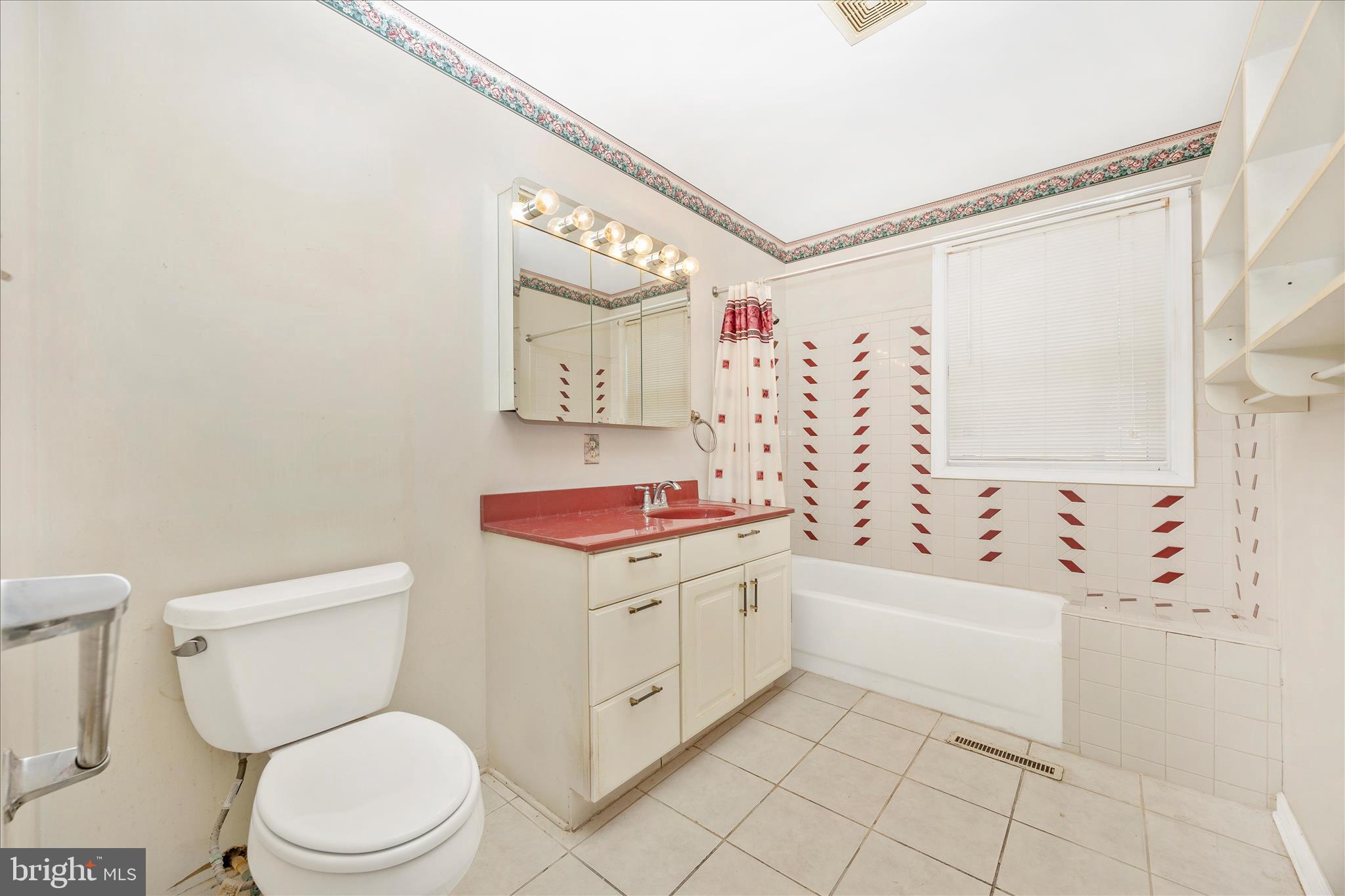 13140 Triadelphia Road Ellicott City, MD 21042 - Photo 30 of 51 Hall Bath