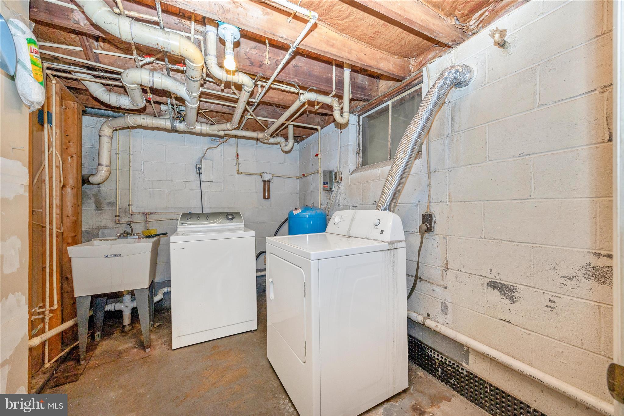 13140 Triadelphia Road Ellicott City, MD 21042 - Photo 38 of 51 Laundry Area